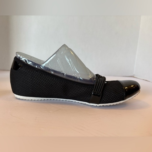 Anne Klein Sport black slip-on flat shoes size 7.5 M - Picture 5 of 11